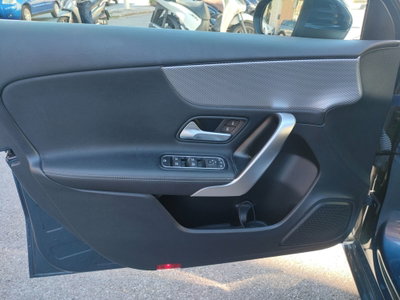 Mercedes-Benz Classe A 180 d Automatic Sport (15)