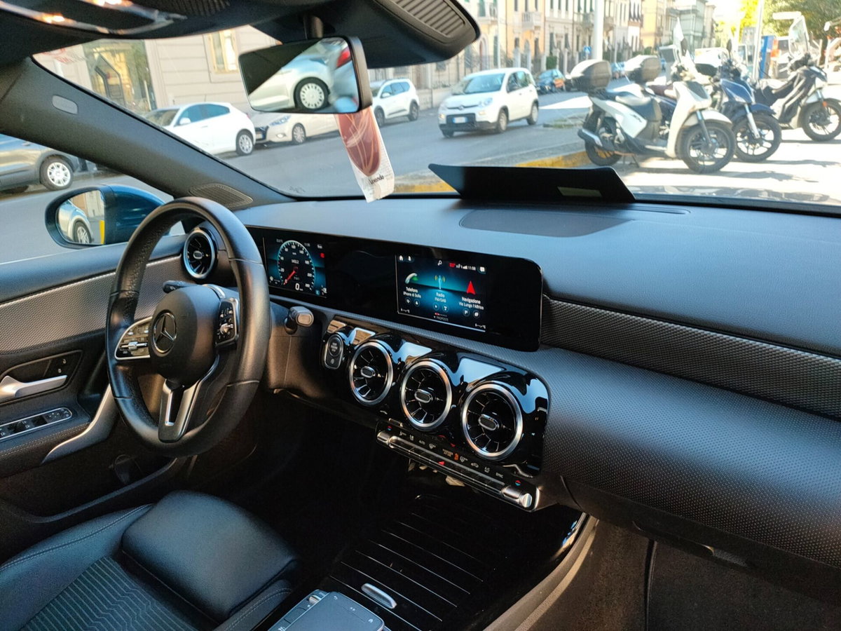 Mercedes-Benz Classe A 180 d Automatic Sport (16)