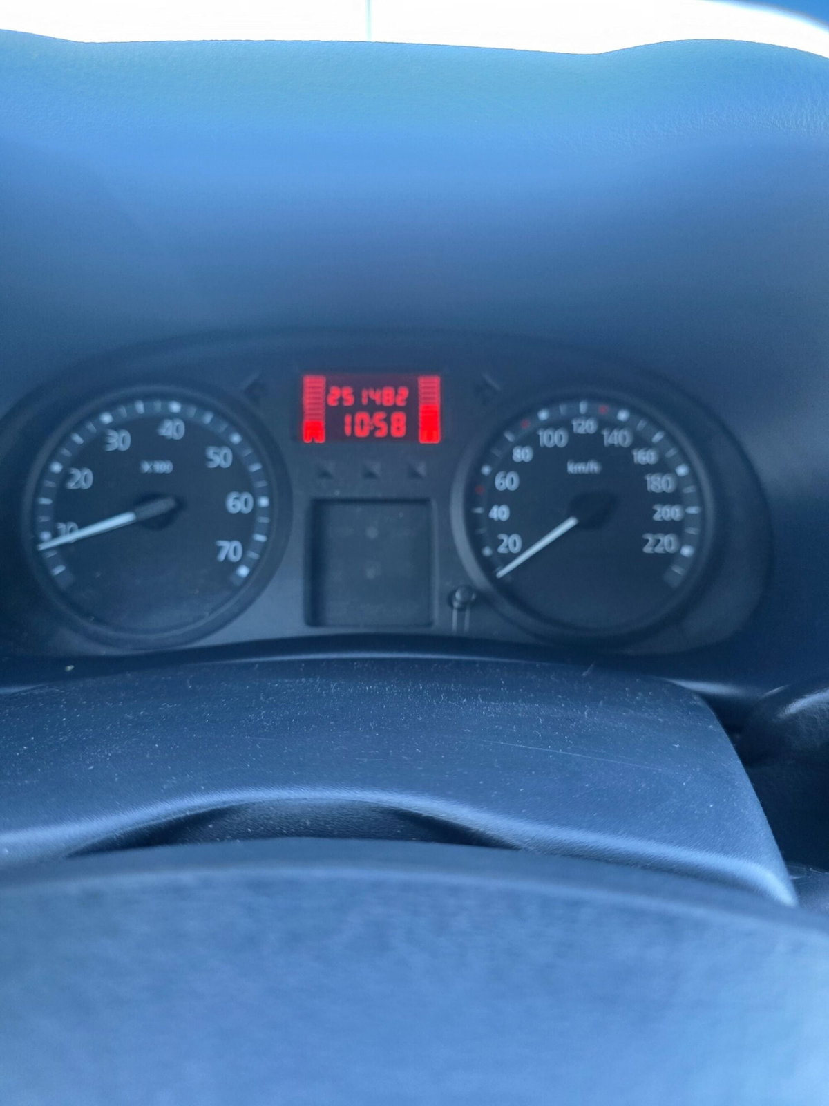 Renault Clio 1.2 16V cat 3 porte Confort Authentique (15)