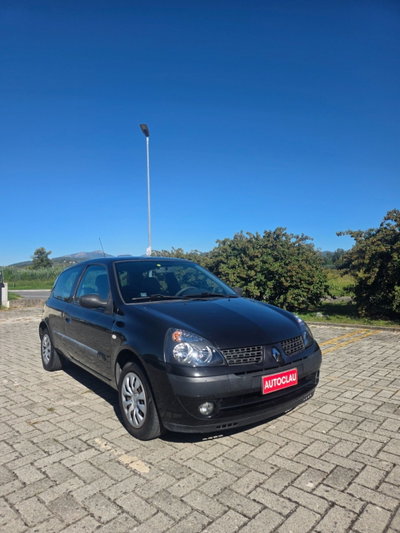 Renault Clio 1.2 16V cat 3 porte Confort Authentique (2)