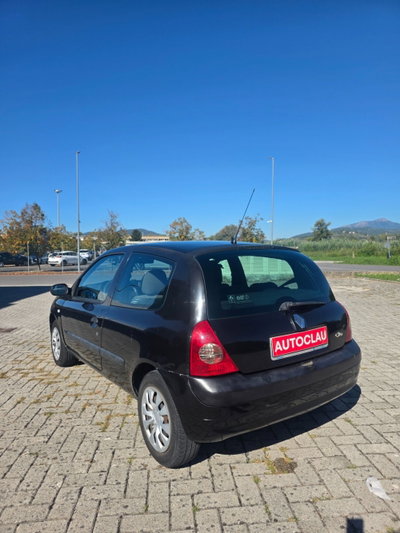 Renault Clio 1.2 16V cat 3 porte Confort Authentique (8)