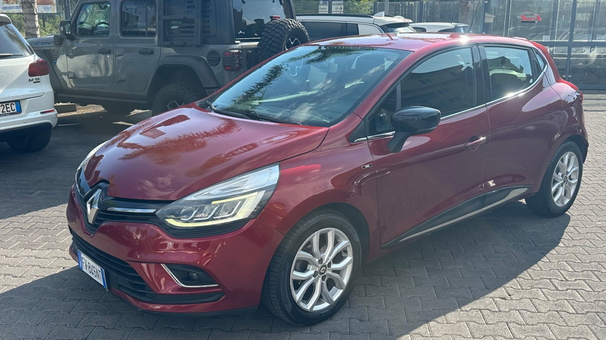 Renault Clio dCi 8V 75 CV 5 porte Moschino Life (2)