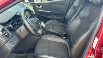 Renault Clio dCi 8V 75 CV 5 porte Moschino Life (8)