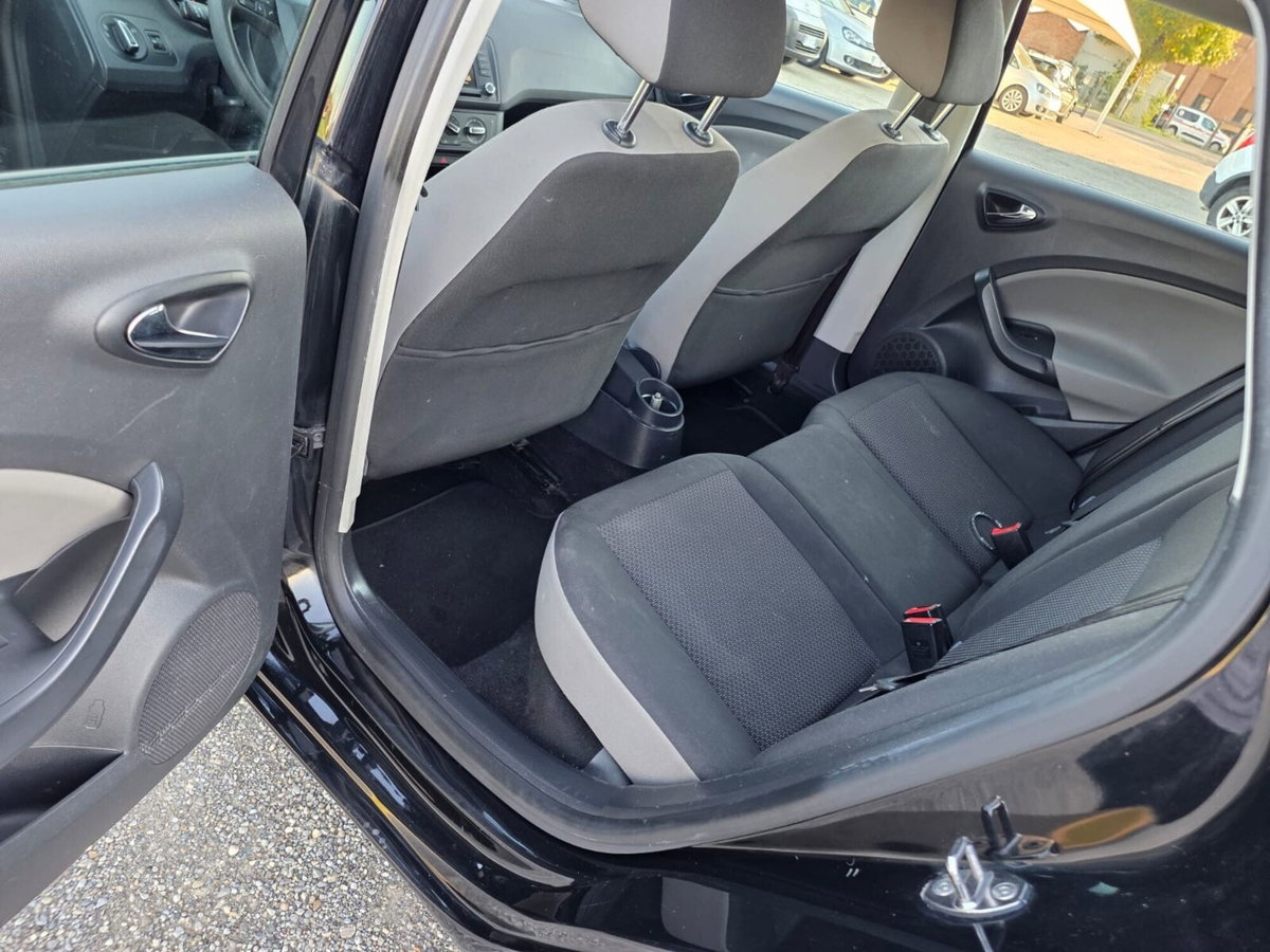SEAT Ibiza 1.4 16V 3p. Stylance DUAL (9)