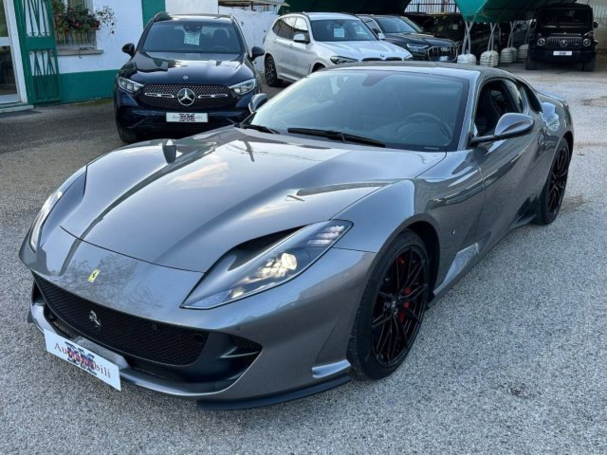 Ferrari 812 Coupé 812 Superfast (2)