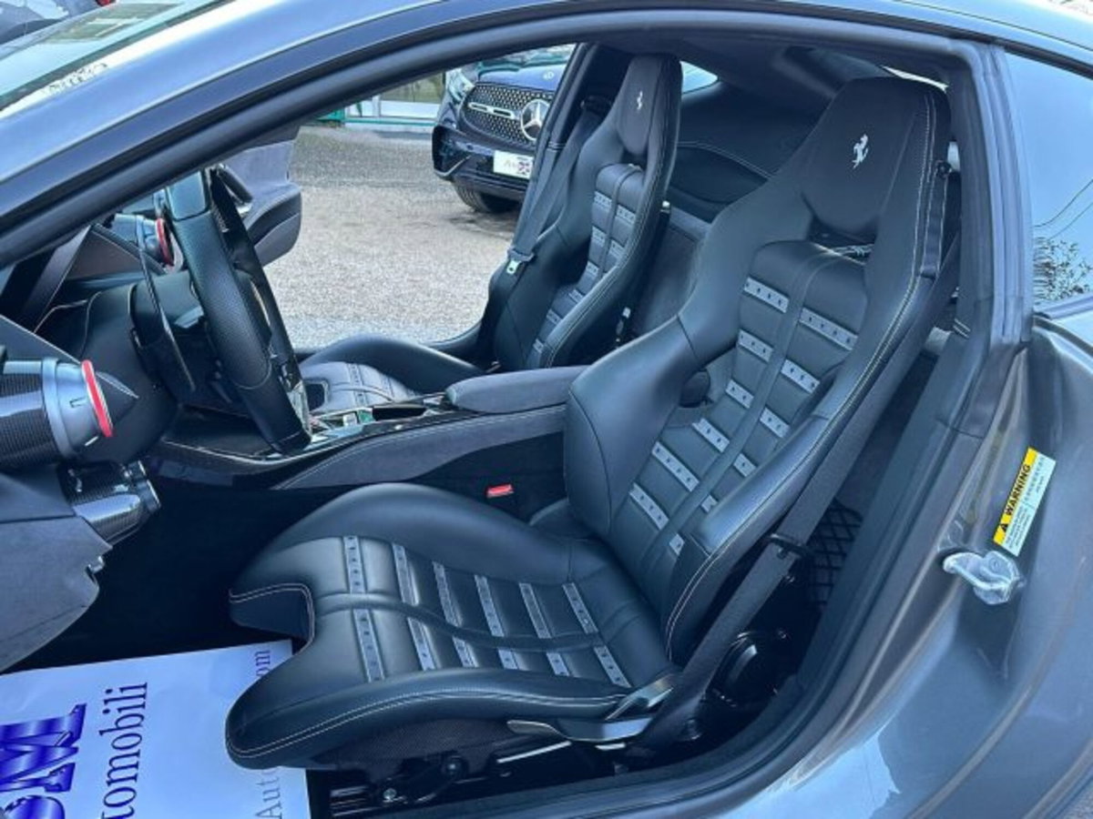 Ferrari 812 Coupé 812 Superfast (6)