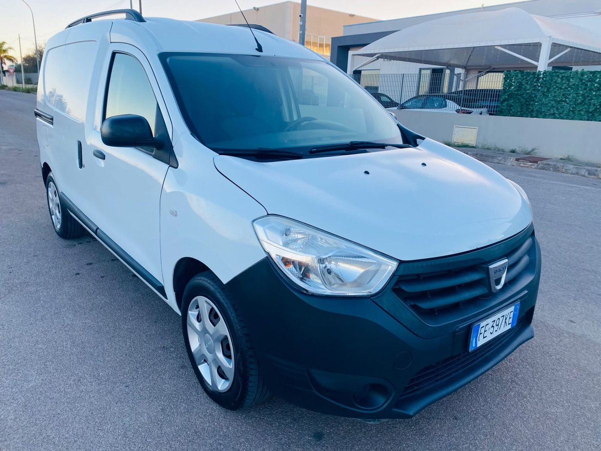 Dacia Dokker 1.6 8V 85CV GPL Ambiance (7)