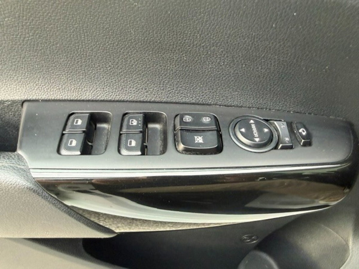 Kia Picanto 1.0 12V 5 porte X Line (13)