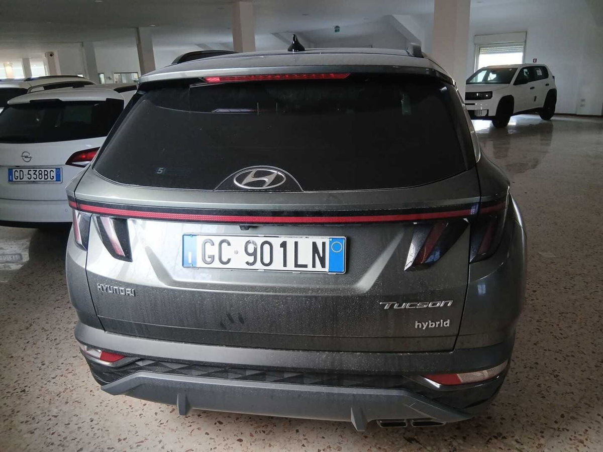 Hyundai Tucson 1.6 t-gdi 48V Exellence 2wd dct (10)