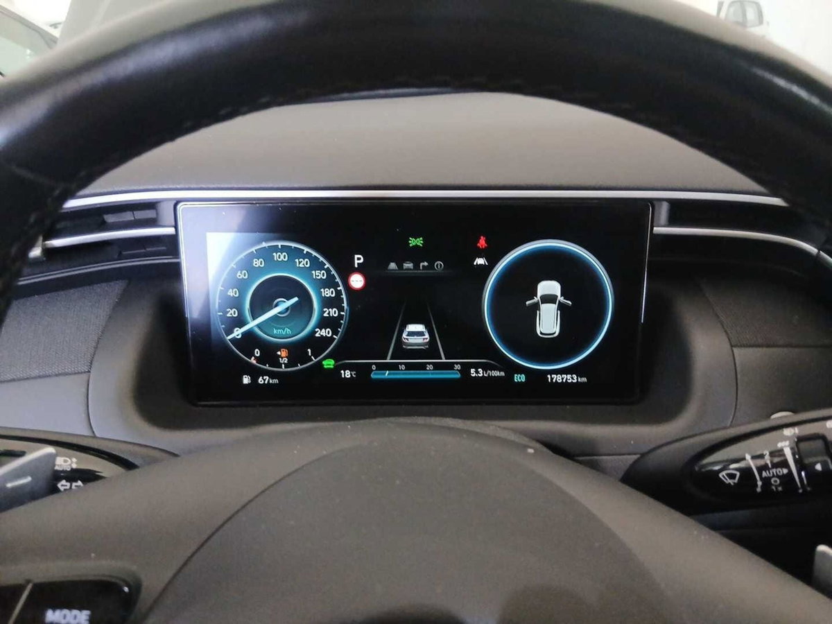 Hyundai Tucson 1.6 t-gdi 48V Exellence 2wd dct (6)