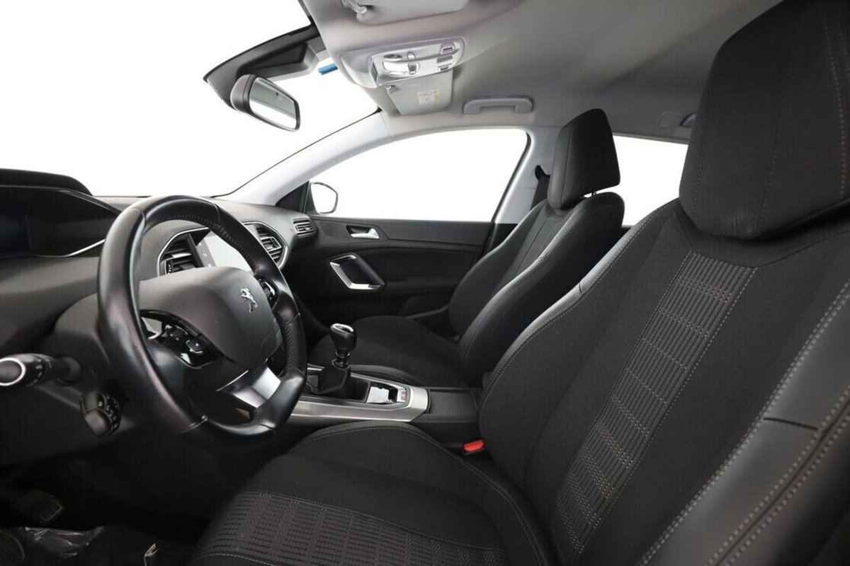 Peugeot 308 SW BlueHDi 130 S&S Allure (2)