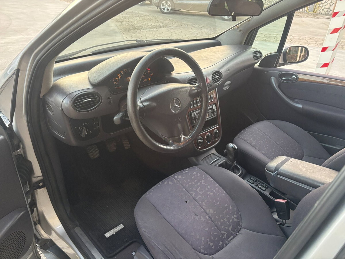 Mercedes-Benz Classe A 170 CDI cat Elegance (7)