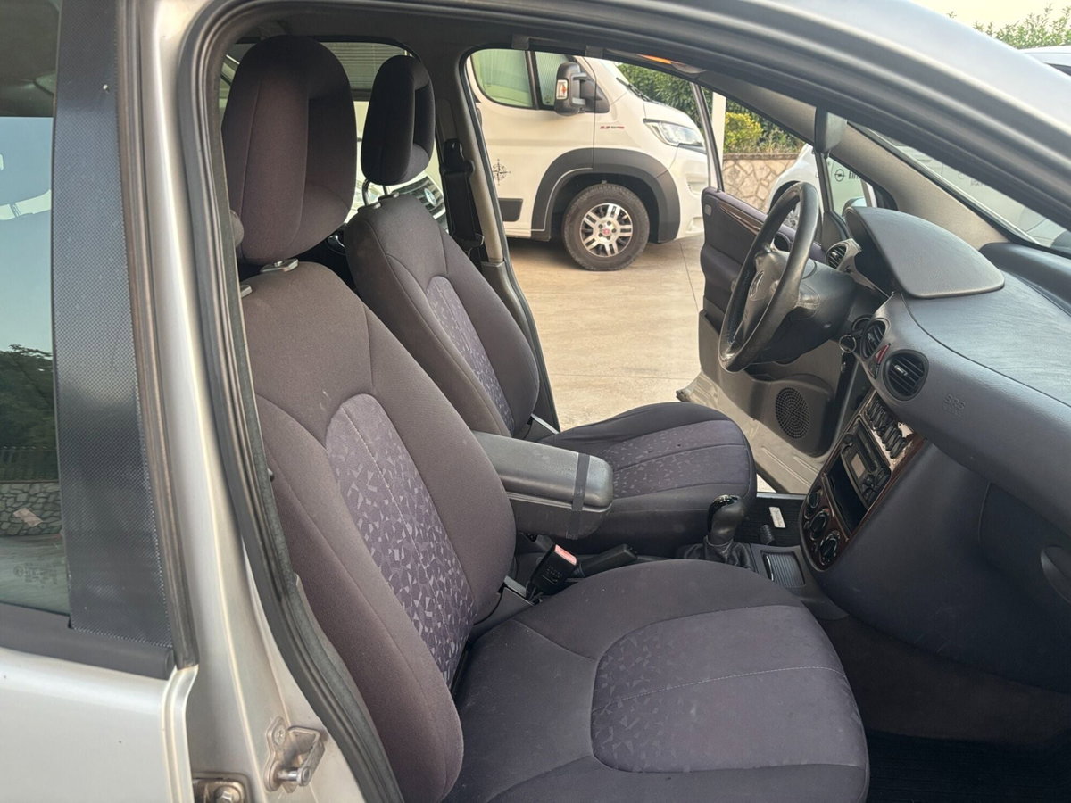 Mercedes-Benz Classe A 170 CDI cat Elegance (9)