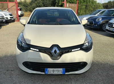 Renault Clio 1.2 75 CV 5 porte Duel (12)