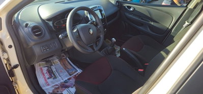 Renault Clio 1.2 75 CV 5 porte Duel (4)