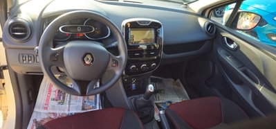 Renault Clio 1.2 75 CV 5 porte Duel (8)