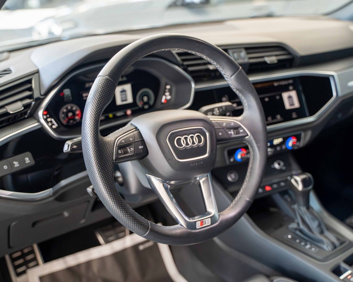Audi Q3 Sportback 40 TDI quattro S tronic S line edition (19)