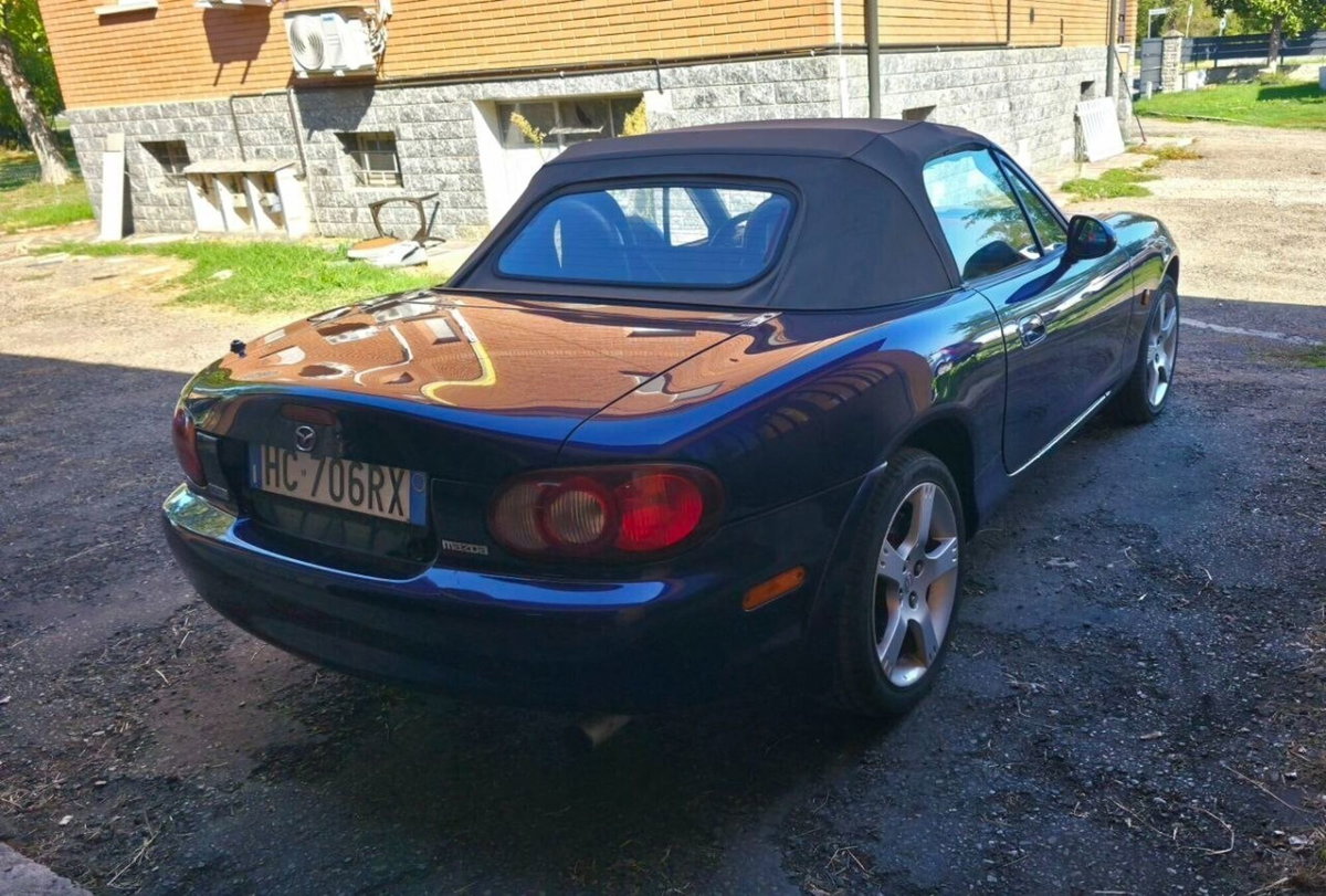 Mazda MX-5 1.6i 16V cat The Bridge (6)