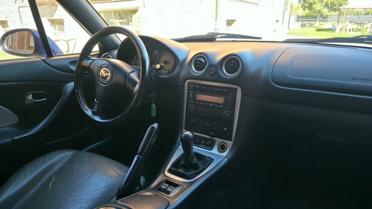 Mazda MX-5 1.6i 16V cat The Bridge (7)