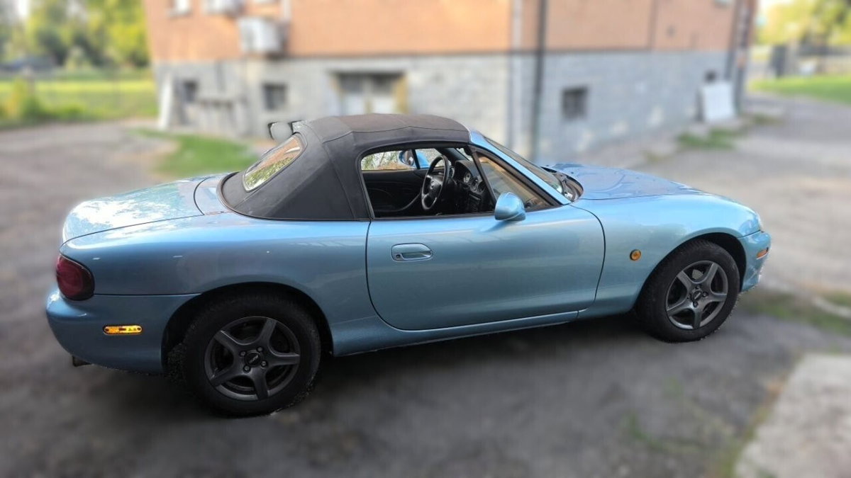 Mazda MX-5 1.6i 16V cat Rainbow (14)