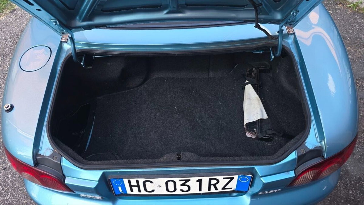 Mazda MX-5 1.6i 16V cat Rainbow (19)