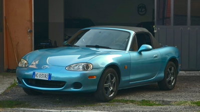 Mazda MX-5 1.6i 16V cat Rainbow (3)