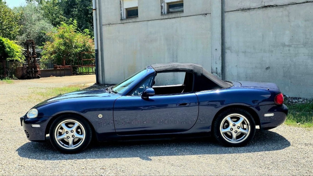 Mazda MX-5 1.6i 16V cat Twins (9)