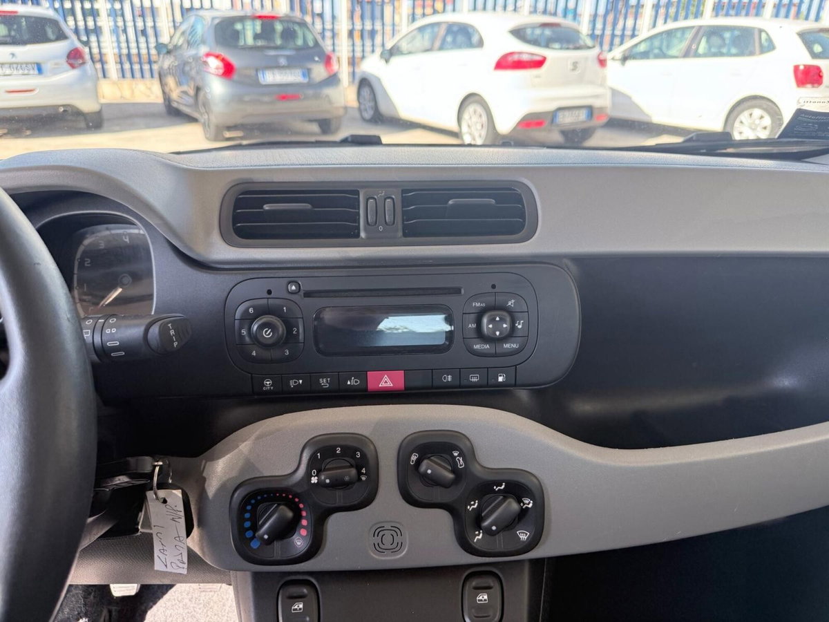 Fiat Panda 0.9 TwinAir Turbo Natural Power Lounge (14)