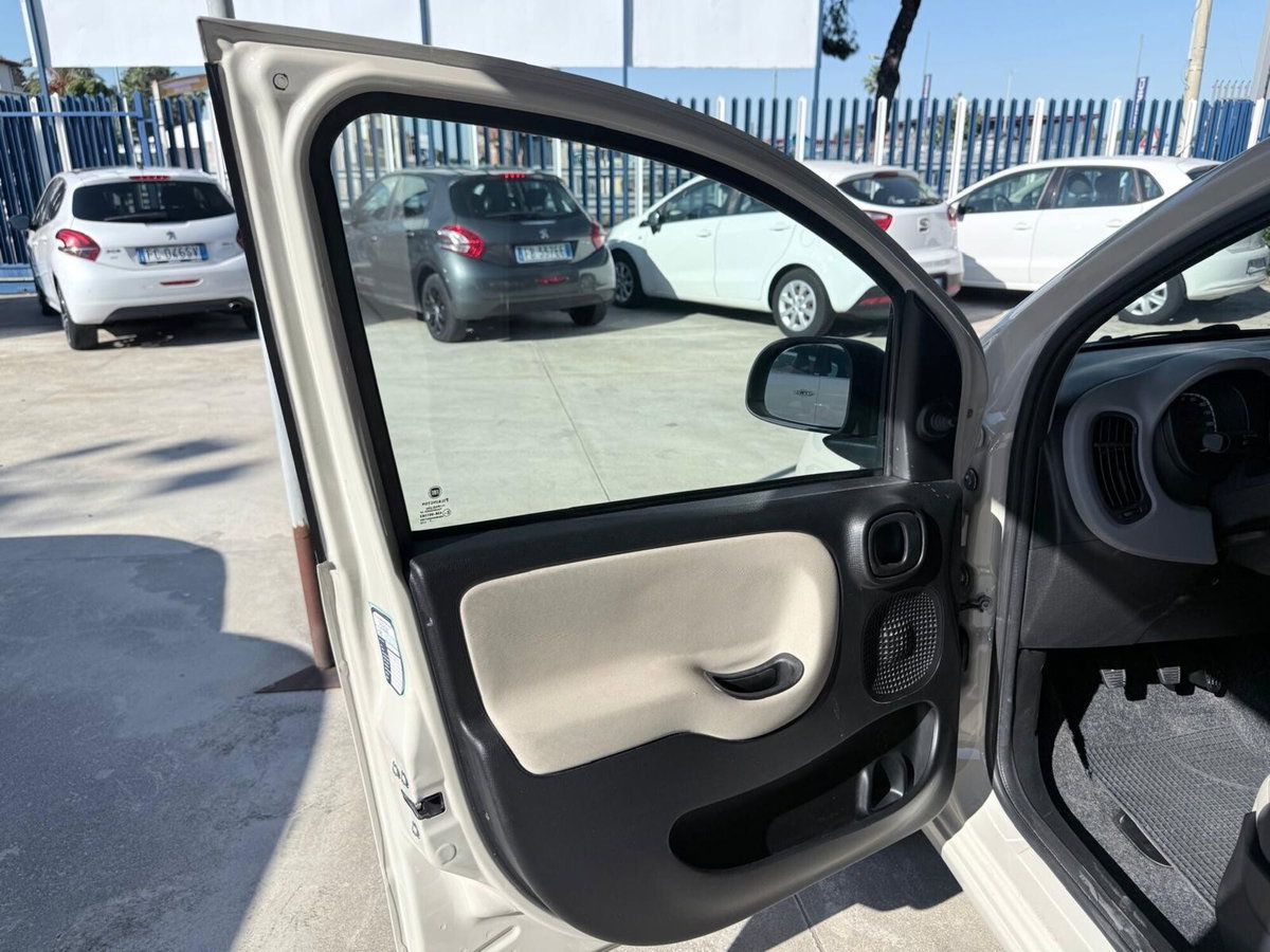 Fiat Panda 0.9 TwinAir Turbo Natural Power Lounge (17)