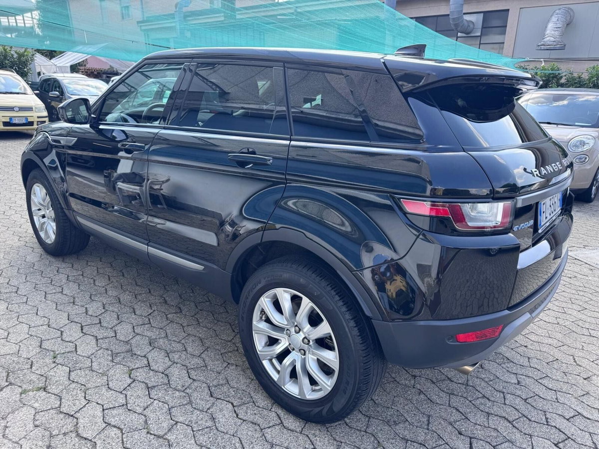 Land Rover Range Rover Evoque 2.0 eD4 5p. Pure (6)