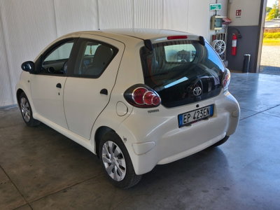 Toyota Aygo 1.0 12V VVT-i 5 porte Lounge Connect (8)