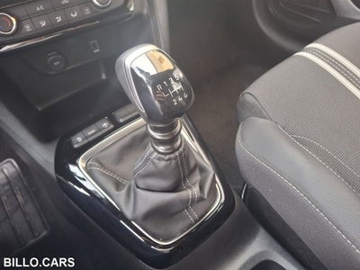 Opel Corsa 1.2 100 CV GS Line (8)