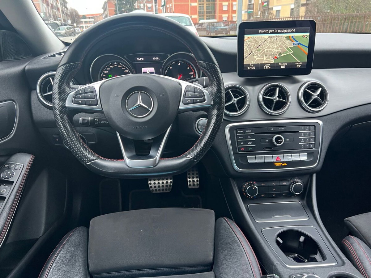 Mercedes-Benz CLA 200 d Premium (12)