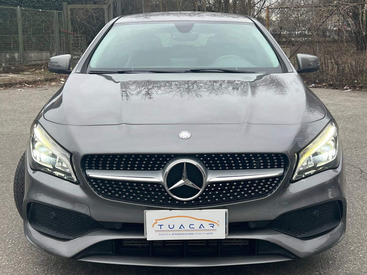 Mercedes-Benz CLA 200 d Premium (2)