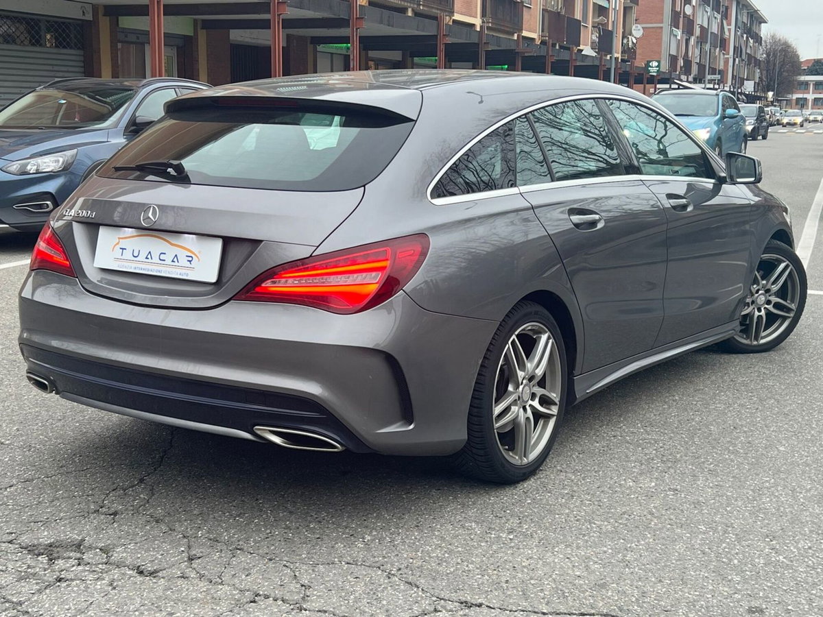 Mercedes-Benz CLA 200 d Premium (4)