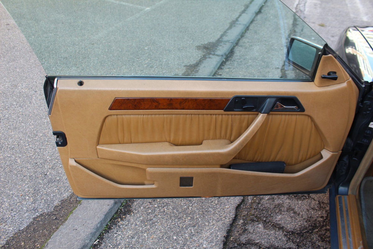 Mercedes-Benz 300 Cabrio 300 CE-24 cat Cabriolet (16)