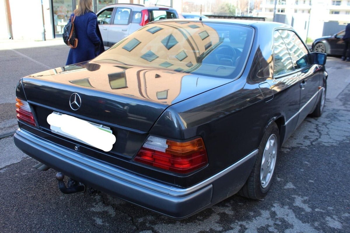 Mercedes-Benz 300 Cabrio 300 CE-24 cat Cabriolet (5)