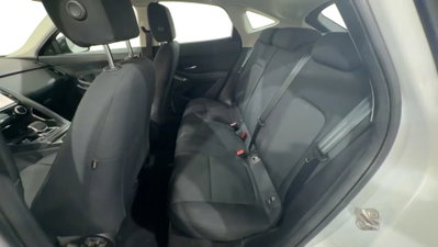 Jaguar E-Pace 2.0D I4 163 CV AWD Auto (6)
