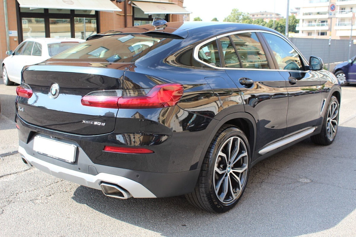 BMW X4 xDrive30d 48V 249CV (5)