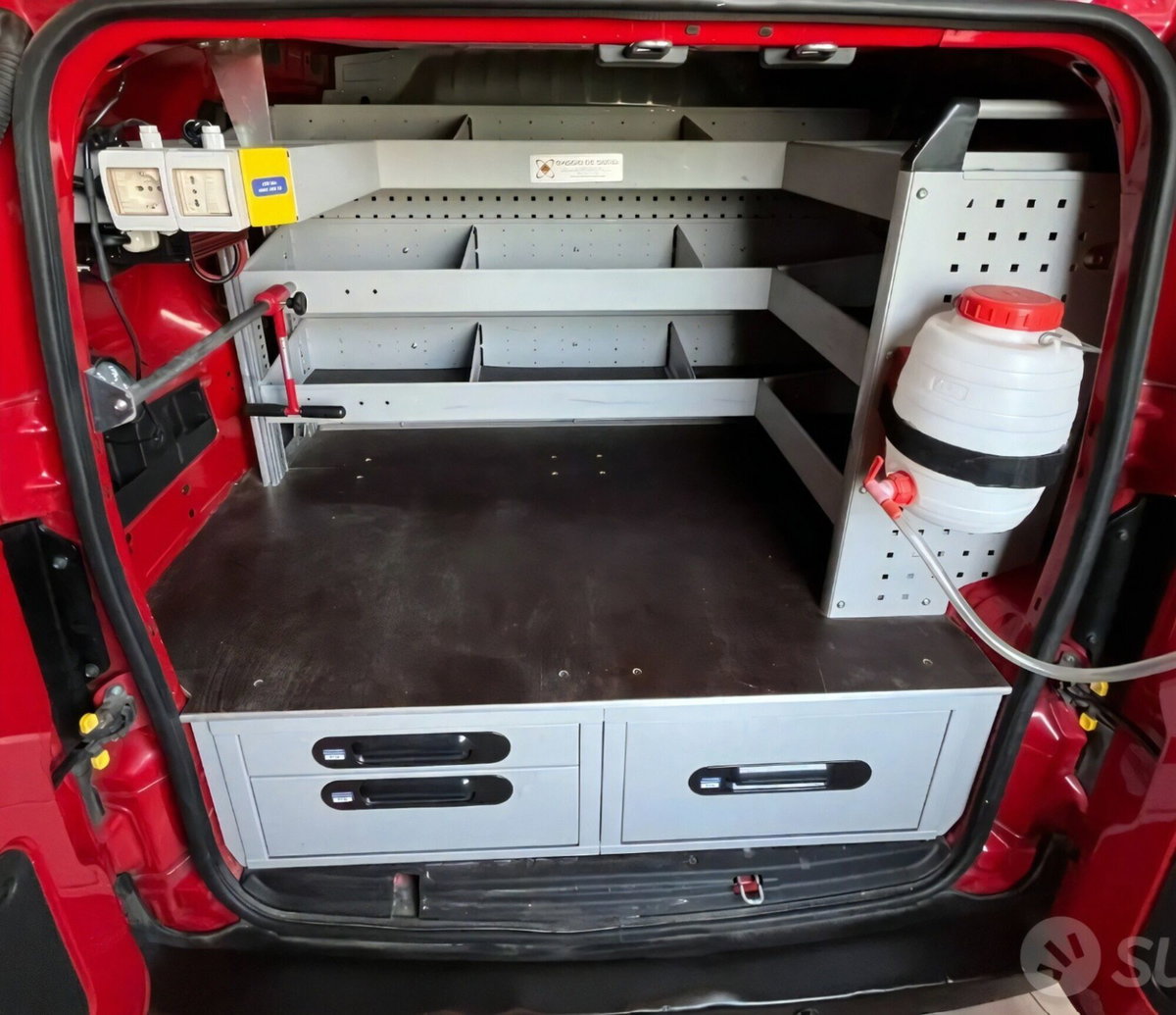 Fiat Fiorino Furgone cargo 1.3 mjt 95cv Adventure (5)