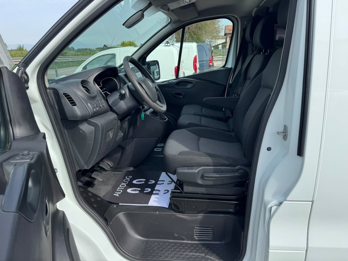 Renault Trafic Furgone T29 2.0 dCi 120CV PL-TN-DC Furgone Ice Plus (11)