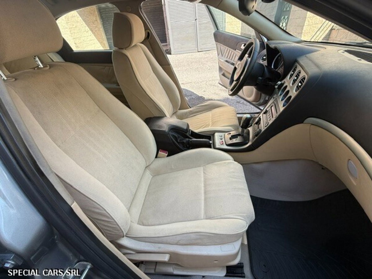 Alfa Romeo 159 1.9 JTDm 16V Distinctive Q-Tronic (12)