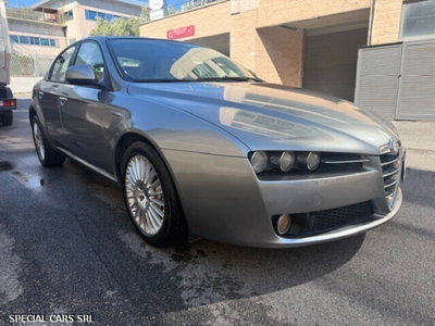 Alfa Romeo 159 1.9 JTDm 16V Distinctive Q-Tronic (2)