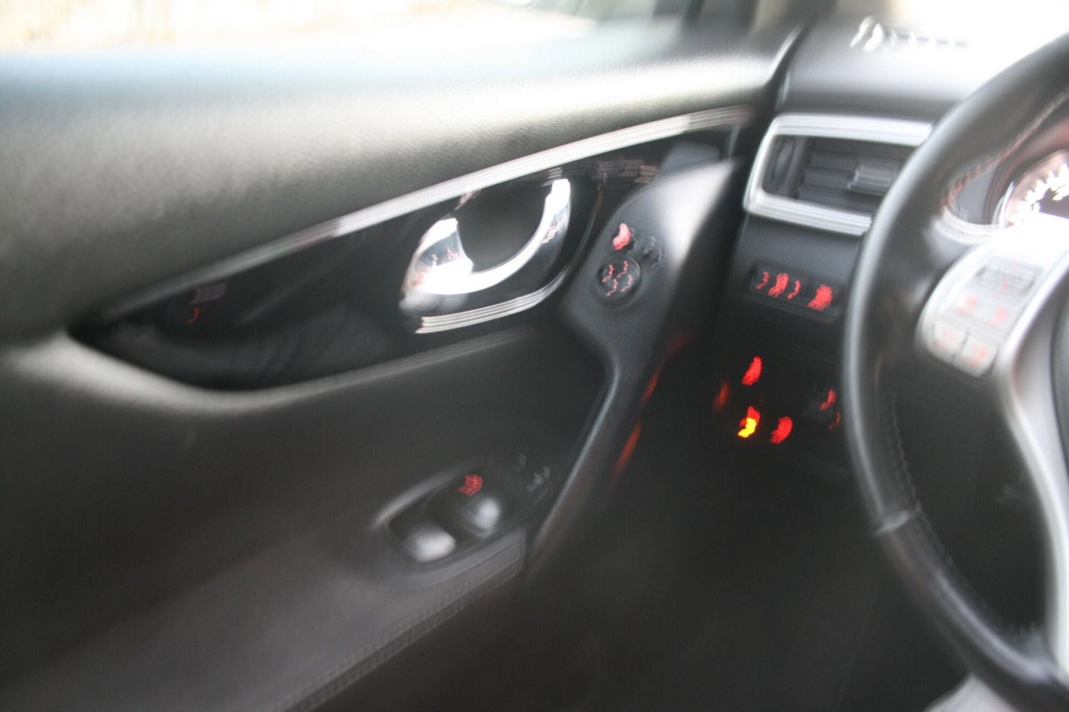 Nissan Qashqai 1.5 dCi Acenta (12)