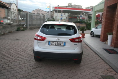 Nissan Qashqai 1.5 dCi Acenta (4)