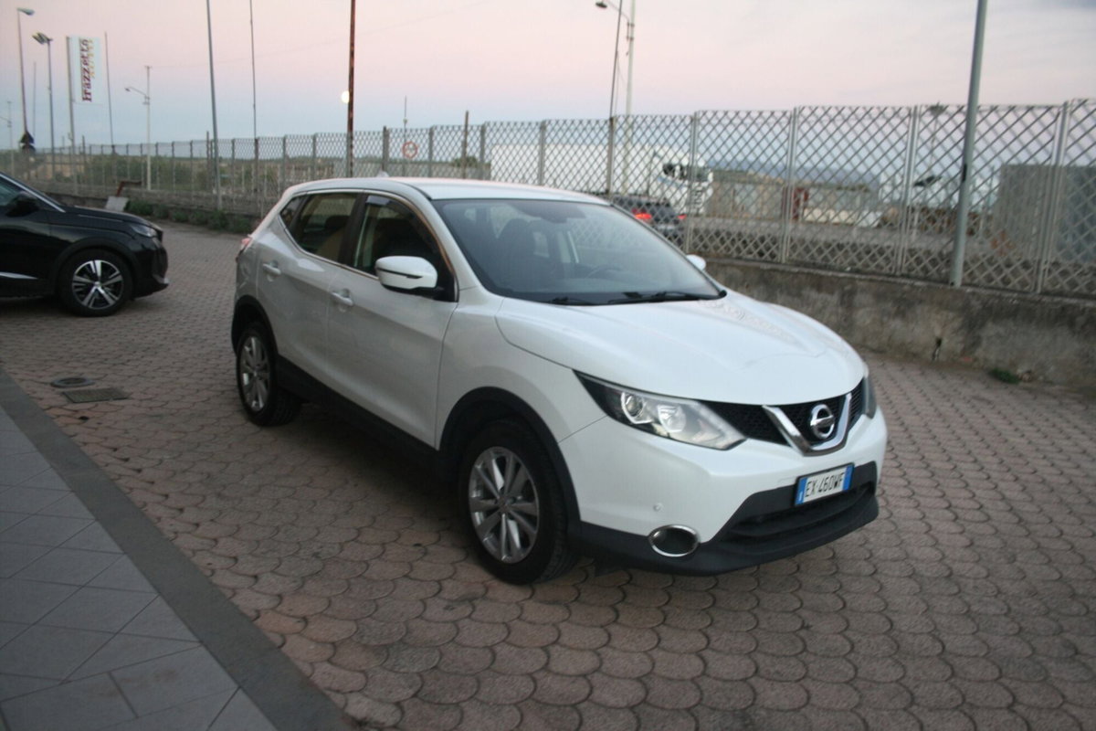 Nissan Qashqai 1.5 dCi Acenta (6)