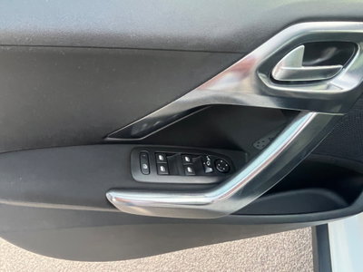 Peugeot 2008 100 Allure (10)