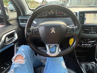 Peugeot 2008 100 Allure (12)