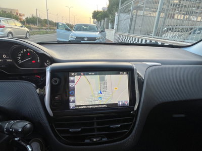 Peugeot 2008 100 Allure (14)