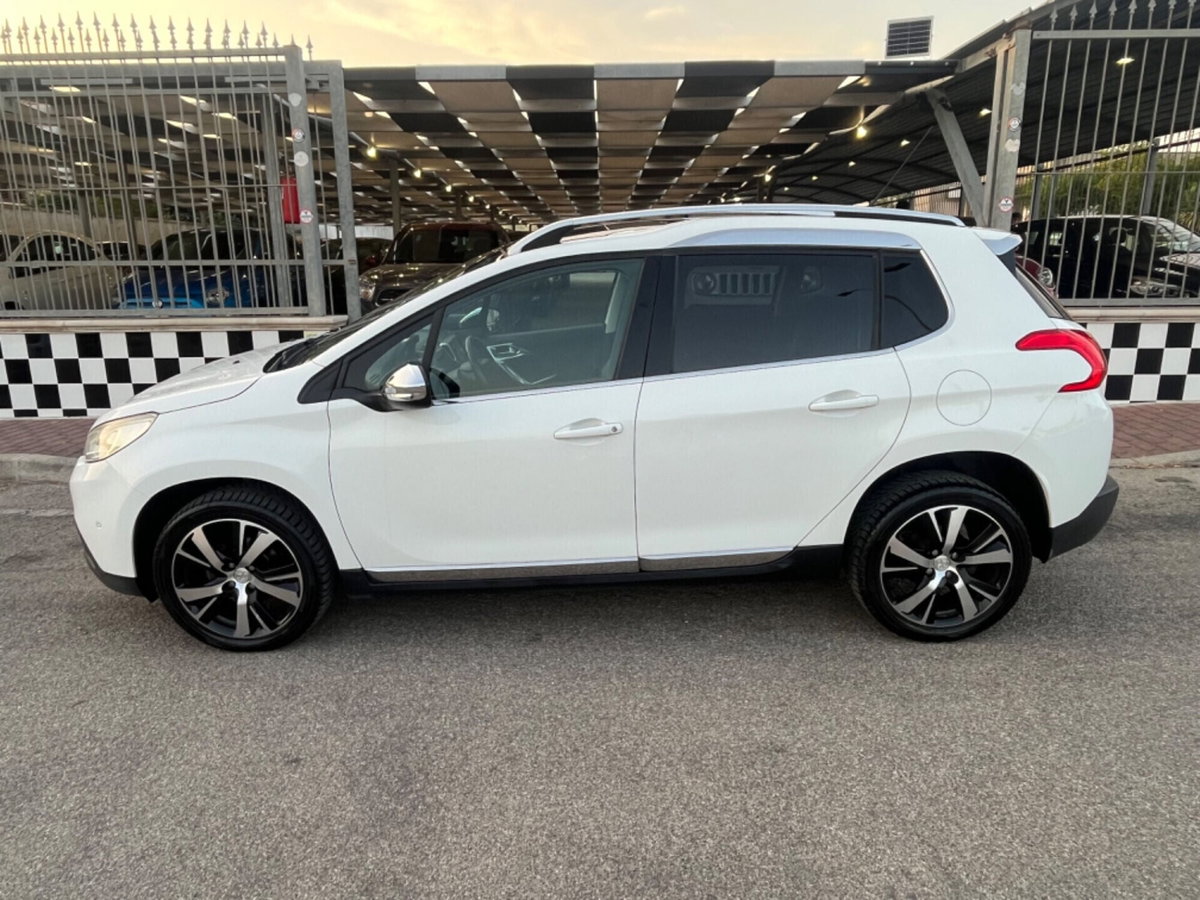 Peugeot 2008 100 Allure (8)